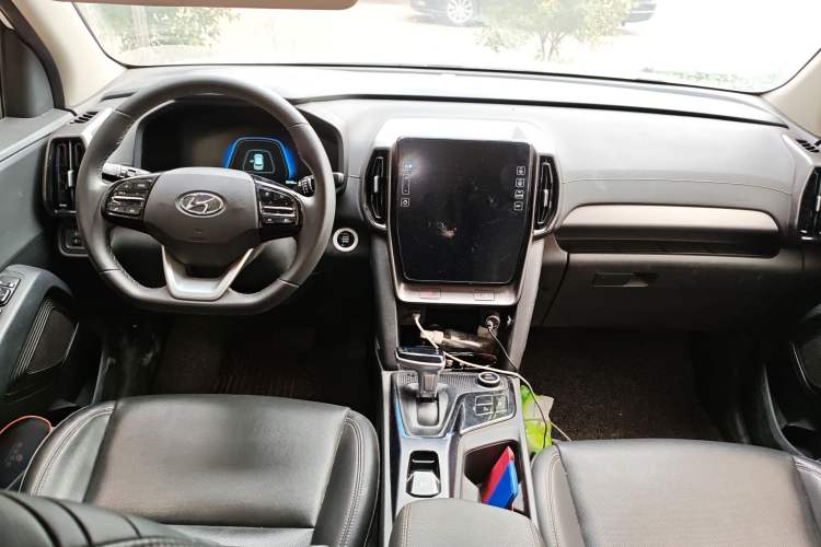 Used Hyundai ix35 2021 2.0L Automatic 2WD GLS Leading Edition Center Console