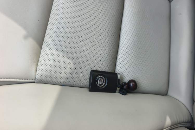 Used Cadillac XTS 2014 28T Comfort Version
