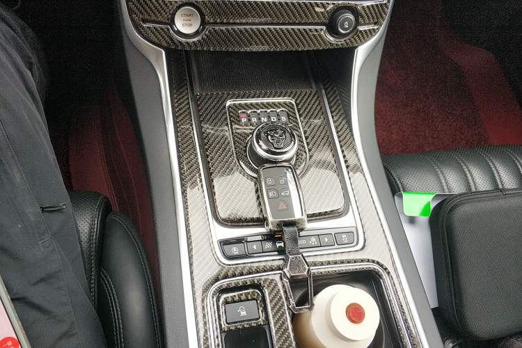 Used Jaguar XFL 2018 XFL 3.0 SC 340 PS Luxury Edition