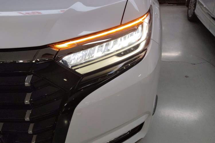 Used Honda Elysion 2022 2.0L eHEV Luxury Edition
