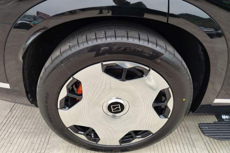 Used Zeekr 9X 2025 Ultra Edition Right Rear Wheel Hub