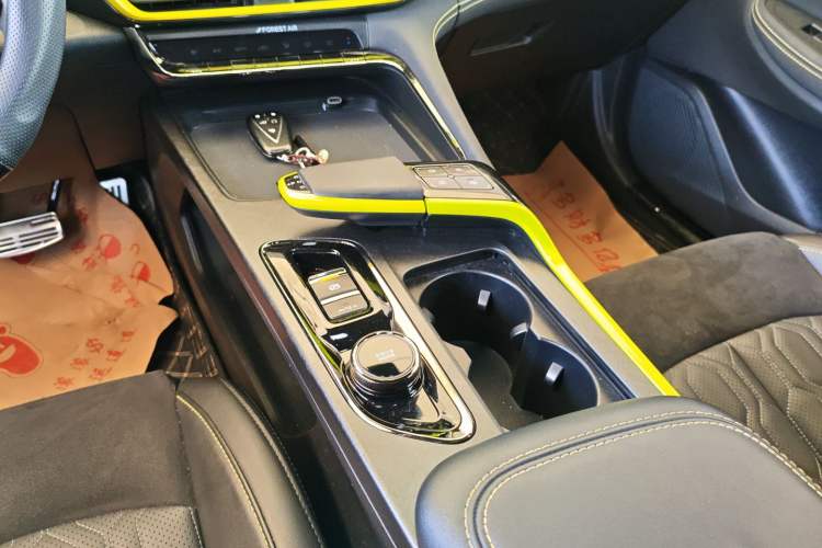 Used CHANGAN UNI-T 2022 1.5T Sport Edition Flagship Version
