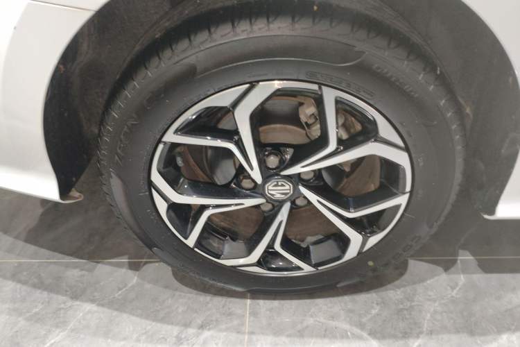 Used MG 5 2021 180 DVVT CVT Youth Luxury Edition