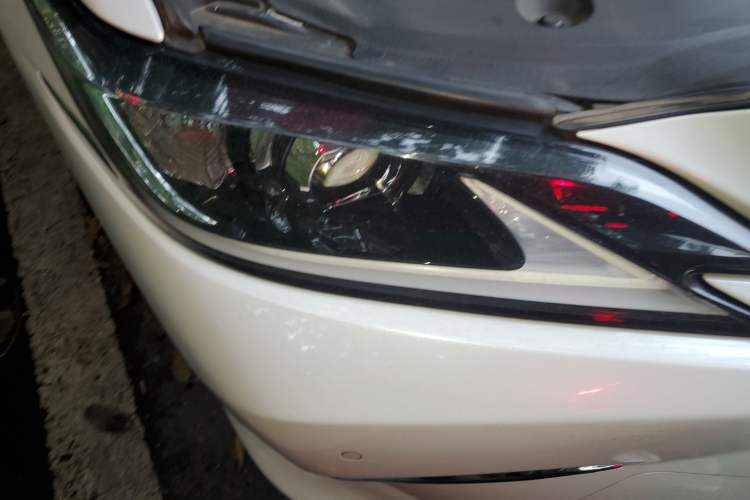 Used Lexus ES 2021 260 Excellence Edition Right Front Headlight