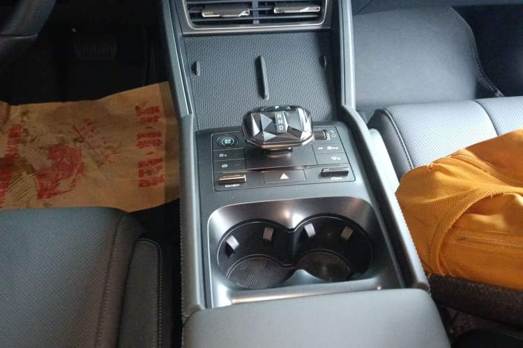 Used BYD Qin L 2024 DM-i 80KM Leading Model
