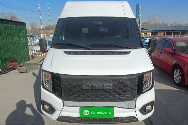 Used JMC Fushun 2022 2.0T Manual Multi-Function Passenger Vehicle Short Wheelbase Mid-Height Roof 6-Seater