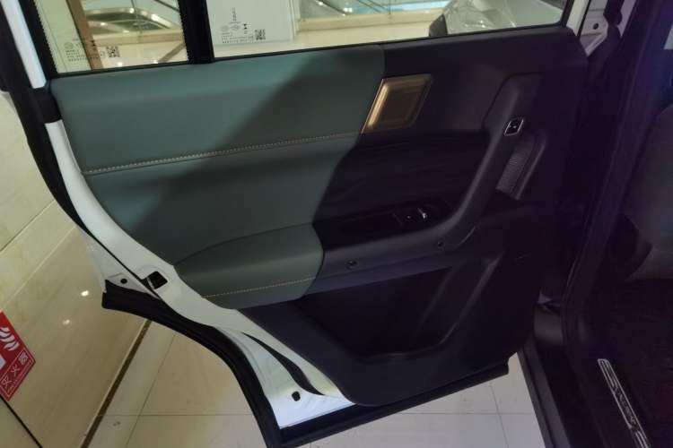 Used iCAR 03 2024 401km Range Two-Wheel Drive Standard Yuechao Version
