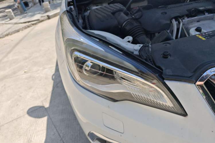 Used Buick Envision 2014 28T Four-Wheel Drive Elite Model
