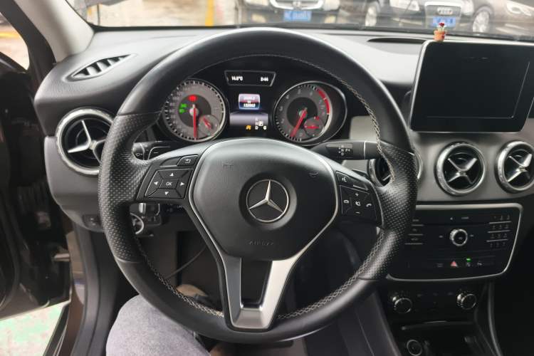 Used Mercedes-Benz GLA 2016 GLA 200 Sport Edition
