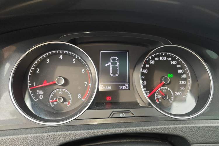 Used Volkswagen Golf 2017 230TSI Automatic Luxury Million-Vehicle Commemorative Edition
