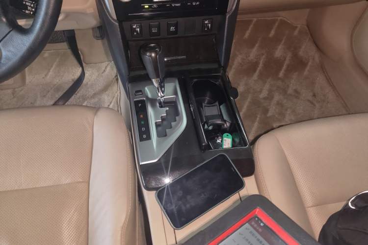 Used Toyota Camry 2012 Luxurious Edition 2.5HG Zunrui
