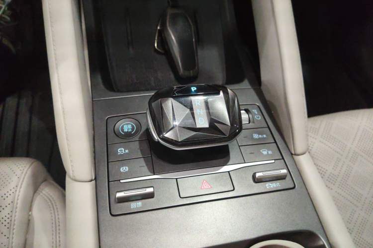 Used BYD Yuan UP 2024 401 km Active Version
