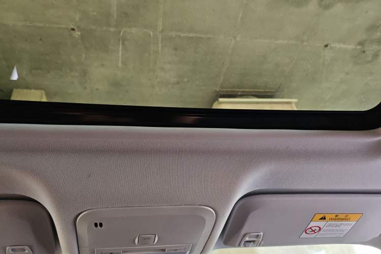 Used Chevrolet Monza 2023 1.3T Mild Hybrid Automatic Luxury Edition Headliner