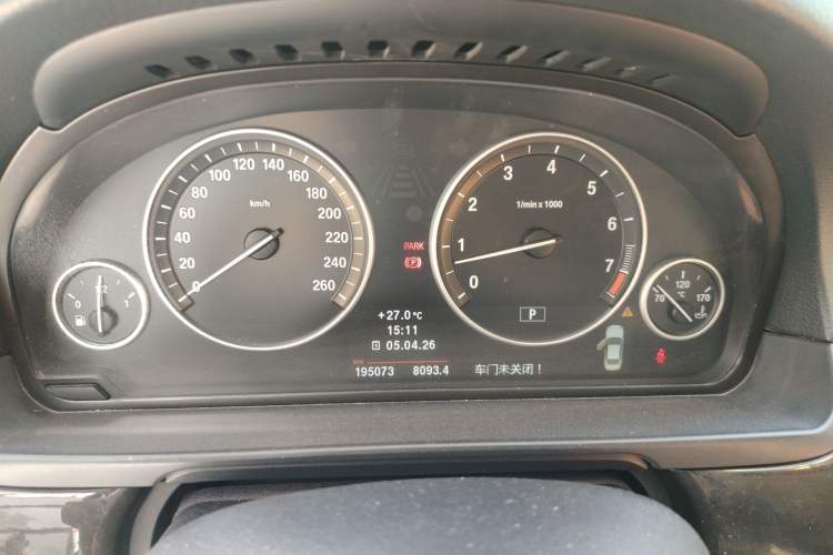 Used BMW 5 Series 2011 523Li Luxury Model
