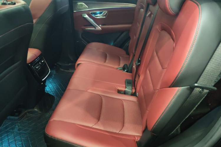 Used JETOUR X70 PLUS 2021 1.6T DCT Pro 7-seater