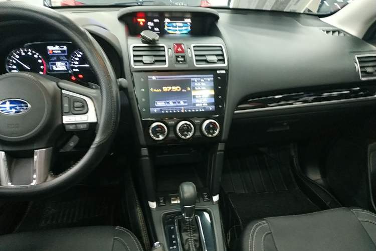 Used Subaru Forester 2018 2.5i Luxury Navigation Edition with EyeSight