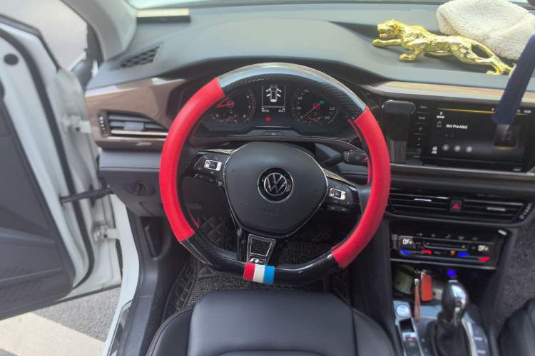 Used Volkswagen Tharu 2021 280TSI Two-Wheel Drive Comfort Edition