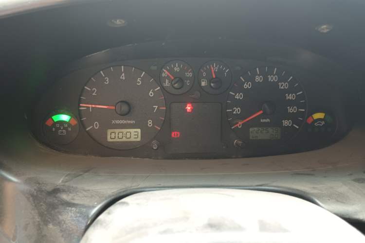 Used JAC Group Refine 2011 2.0L Shuttle Gasoline Standard Edition HFC4GA3