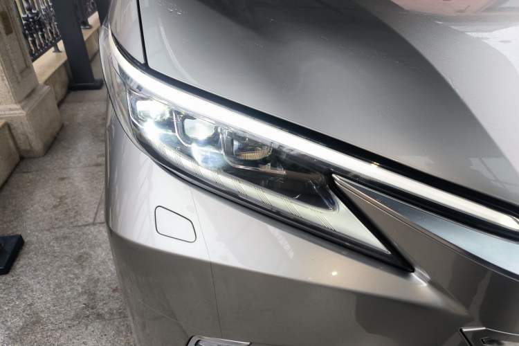 Used Lexus LM 2023 350h Seven-Seat Elegant Edition Right Front Headlight