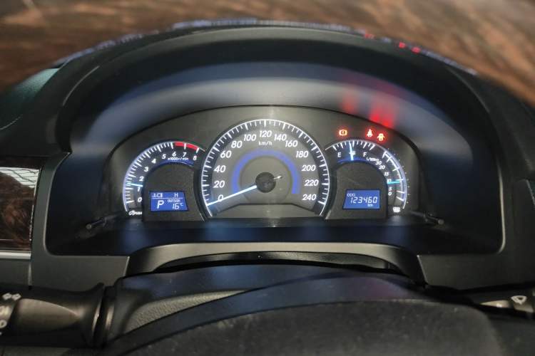 Used Toyota Camry 2016 2.5G 10th Anniversary Deluxe Navigation Edition Instrument Cluster