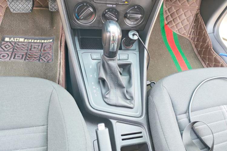 Used Volkswagen Lavida 2019 Lavida Start 1.5L Automatic Trendy Version China VI Standard Gear Lever