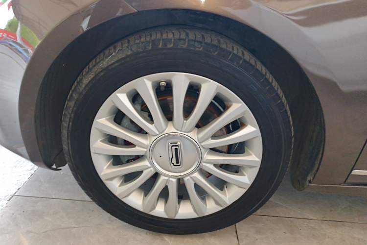 Used Qoros 3 2014 Sedan 1.6T Automatic ZhiZhen Model