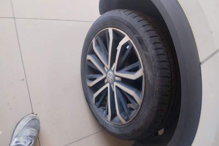 Used Volkswagen T-ROC 2019 280TSI DSG Two-Wheel Drive Comfort Version China VI Standard