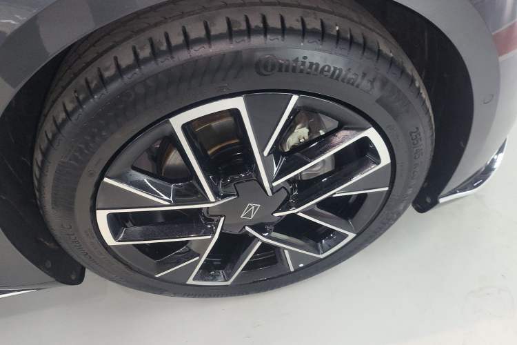 Used Avatr 06 2025 Max Extended-Range Edition
