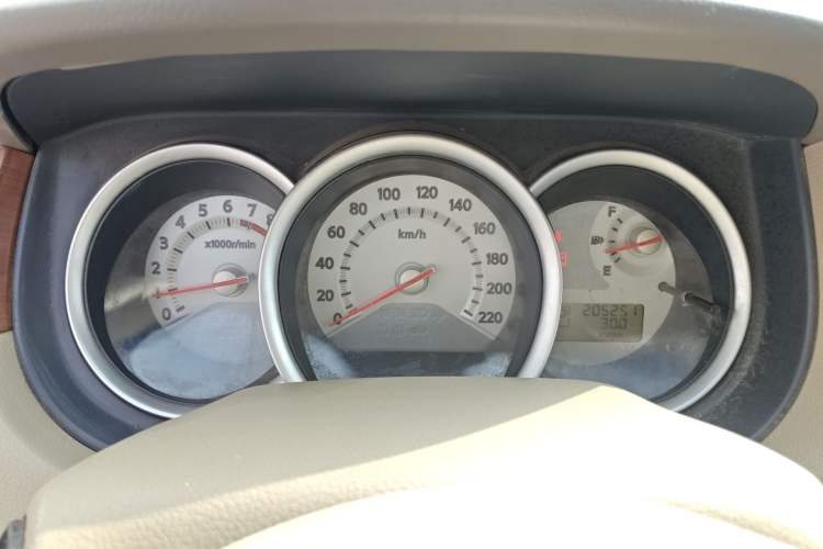 Used Nissan Tiida Sedan 2009 1.6L Automatic Tech Edition
