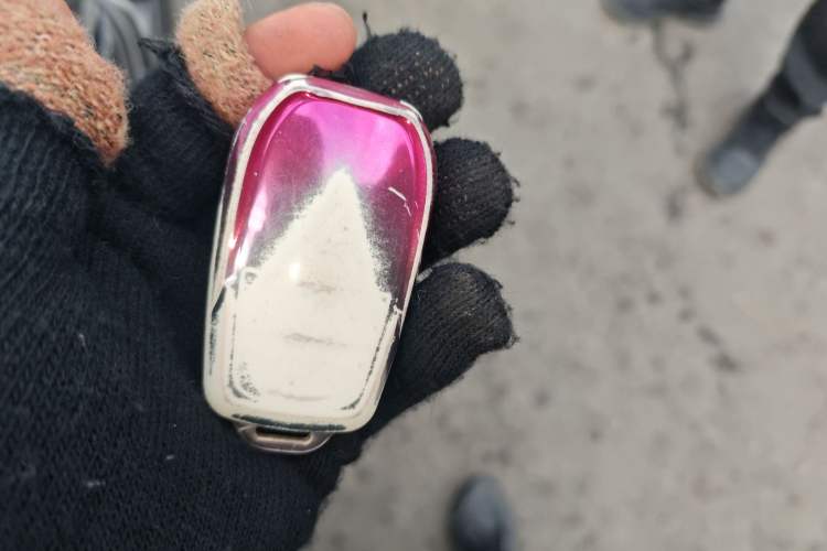 Used Toyota Harrier 2022 Dual-Engine 2.5L CVT Two-Wheel Drive Luxury Edition Vehicle Key