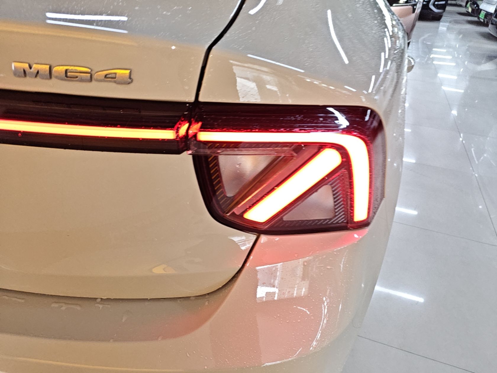 MG 4 EV 2026 Revised 437 Freedom Edition — снимка 9