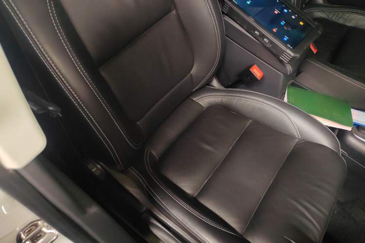 Used Volkswagen Tiguan 2017 300TSI Automatic Two-Wheel Drive Silk Road Comfort Edition
