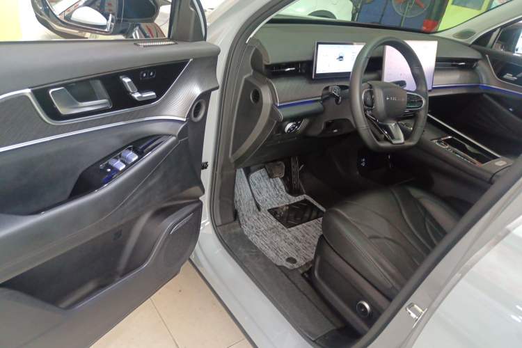 Used Chery Fengyun T9 2024 120 Long-Range Luxury Version 5 Seats Ternary Lithium Driver Seat