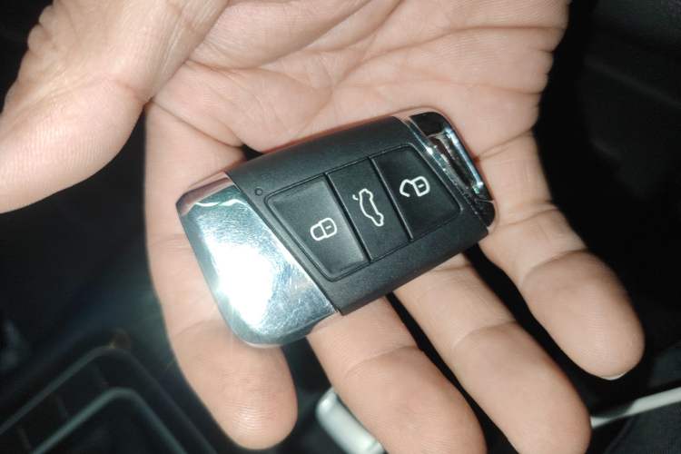 Used Volkswagen Magotan 2018 330TSI DSG Luxury Model
