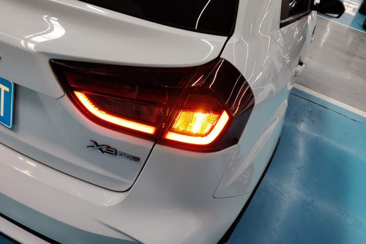 Used Geely Auto Vision X3 2021 PRO 1.5L CVT Deluxe Model