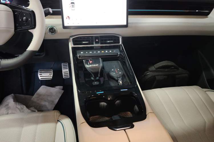 Used JETOUR Dashing 2025 1.5T DCT Ultimate Edition
