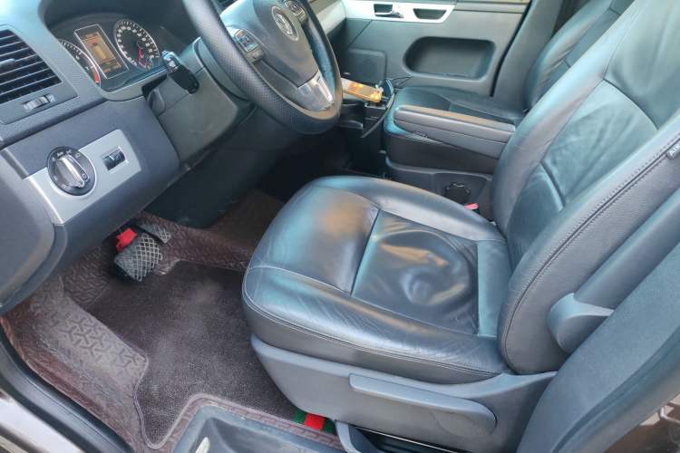 Used Volkswagen Multivan 2012 2.0 TSI Two-Wheel-Drive Luxury Edition Left Front Seat