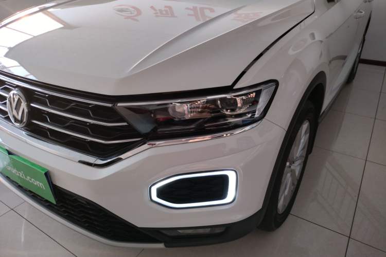 Used Volkswagen T-ROC 2019 230TSI DSG Two-Wheel-Drive Advanced Version China VI Standard
