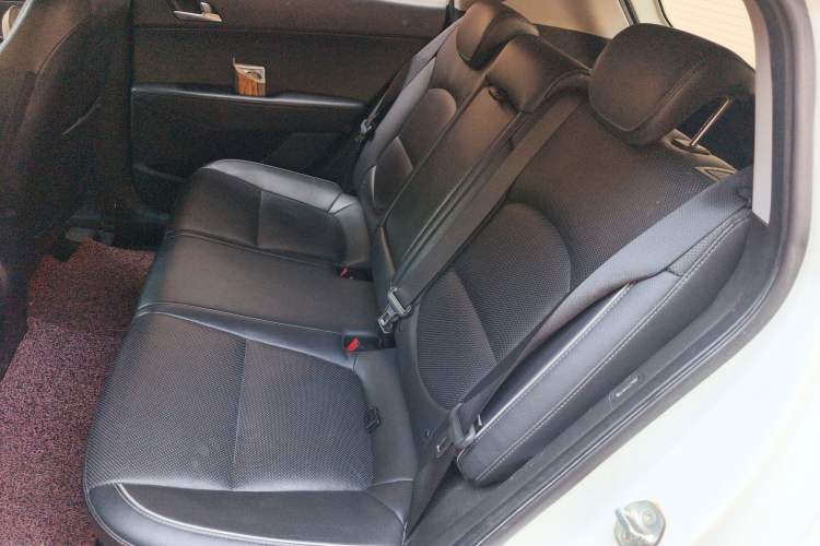 Used Hyundai ix25 2015 1.6L Automatic Two-Wheel Drive Smart GLS Trim