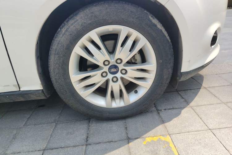 Used Ford Focus 2012 Sedan 1.6L Automatic Comfort Model