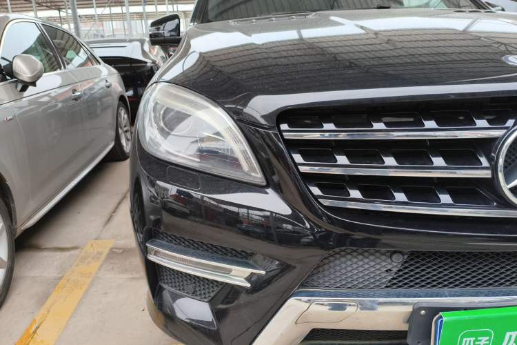 Used Mercedes-Benz M-Class 2012 ML 350 Luxury Edition Right Front Headlight