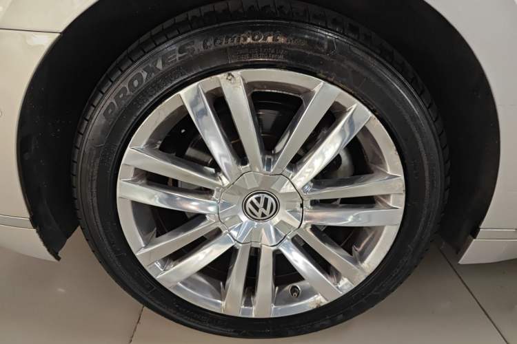 Used Volkswagen Phideon 2018 Revised Version 480 V6 Four-Wheel Drive Flagship Edition
