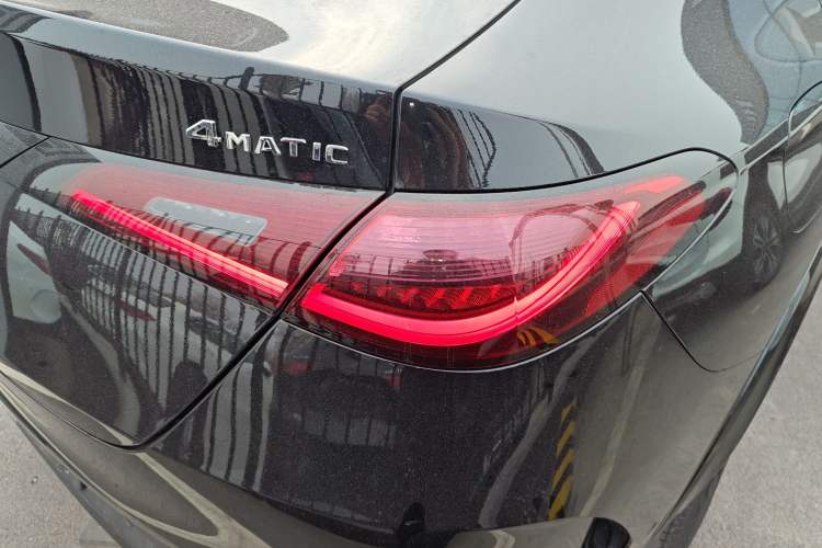 Used Mercedes-Benz GLC Coupe 2025 GLC 260 4MATIC Coupe SUV
