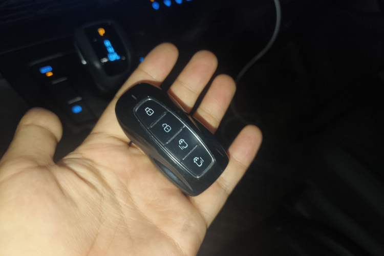 Used Ford Tourneo Custom 2023 2.0T Automatic Prestige Edition