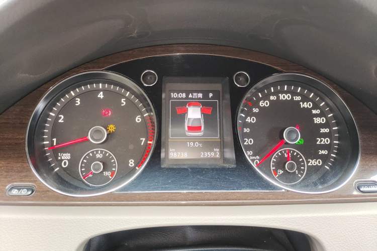 Used Volkswagen Magotan 2015 1.8TSI Prestige Model Instrument Cluster