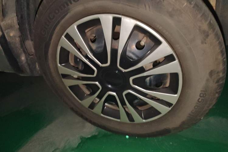 Used BAIC Weiwang M20 2014 1.5L Basic Version DAM15DL
