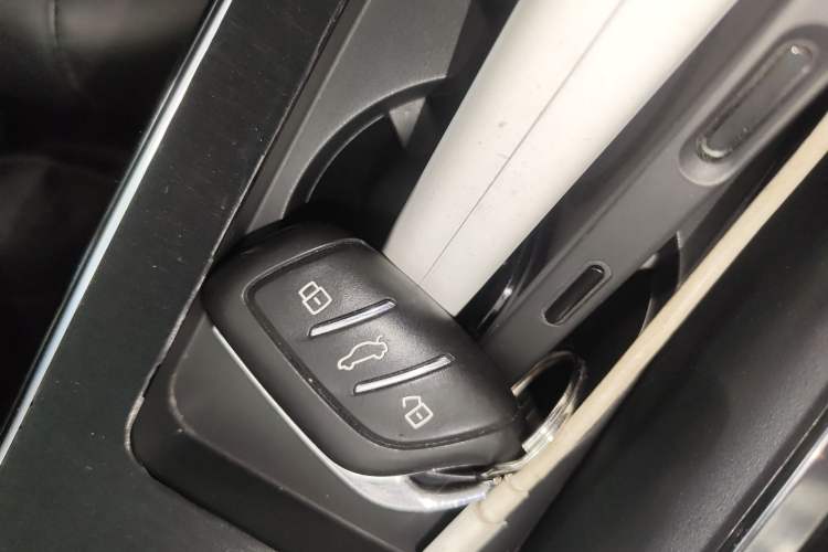 Used Roewe RX5 MAX 2019 300TGI Automatic Smart Cabin Luxury Edition