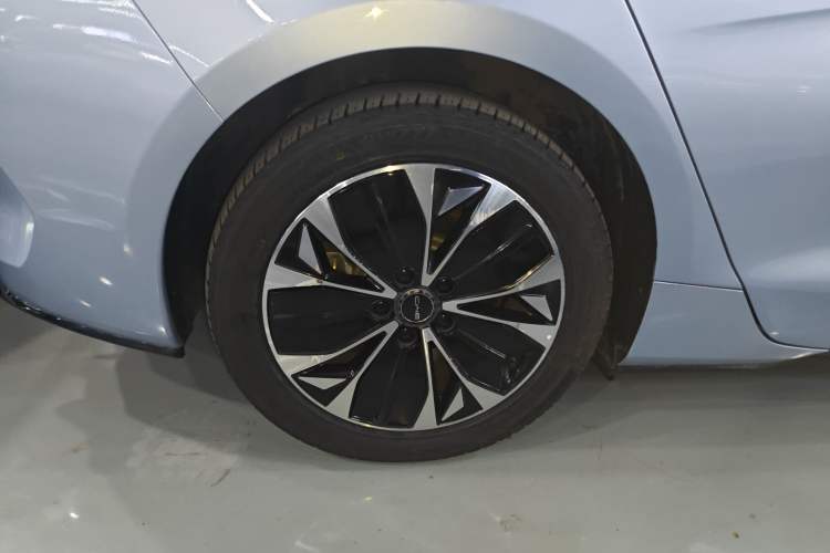 Used BYD Seal 2022 550 km Standard Range Rear-Wheel Drive Elite Version
