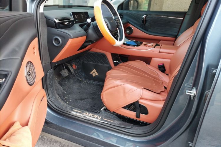 Used AION V 2024 Aion Tyrannosaurus 650 Smart Luxury Edition