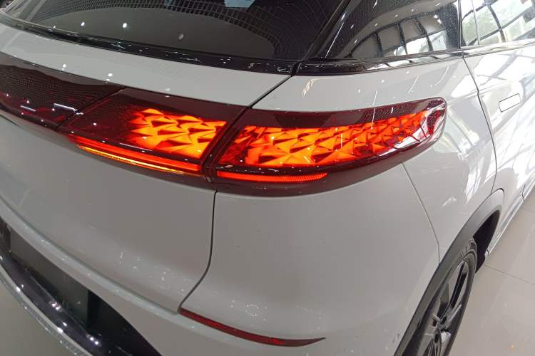 Used XPeng G3 2022 G3i 460N+ Right Rear Taillight